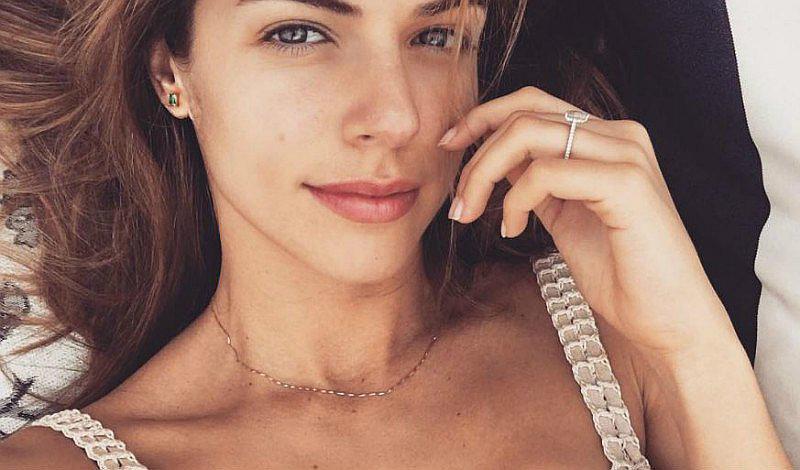 ¡Sexy y elegante! Stephanie Cayo deslumbra a todos con este look [FOTOS]