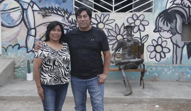 Eddy Ramos ( 46 ) procedente de Lima, Lis Pérez ( 46 ) procedente de Junín , creadores de este Proyecto Quijote para la Vida hace 14 años.
FOTO / HUGO PEREZ / @PHOTO.GEC