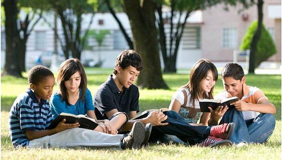 7 consejos para inculcar el hábito de la lectura en los adolescentes 