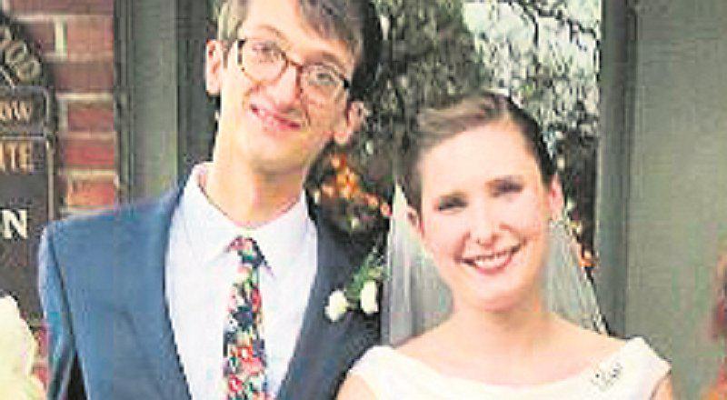 ¿Por qué esta foto de matrimonio llama la atención? "Detallito" salta a la luz