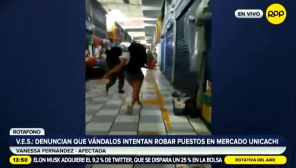 Comerciantes y clientes vivieron momentos de tensión este lunes en este centro de abastos de Villa El Salvador. (Captura video RPP TV)