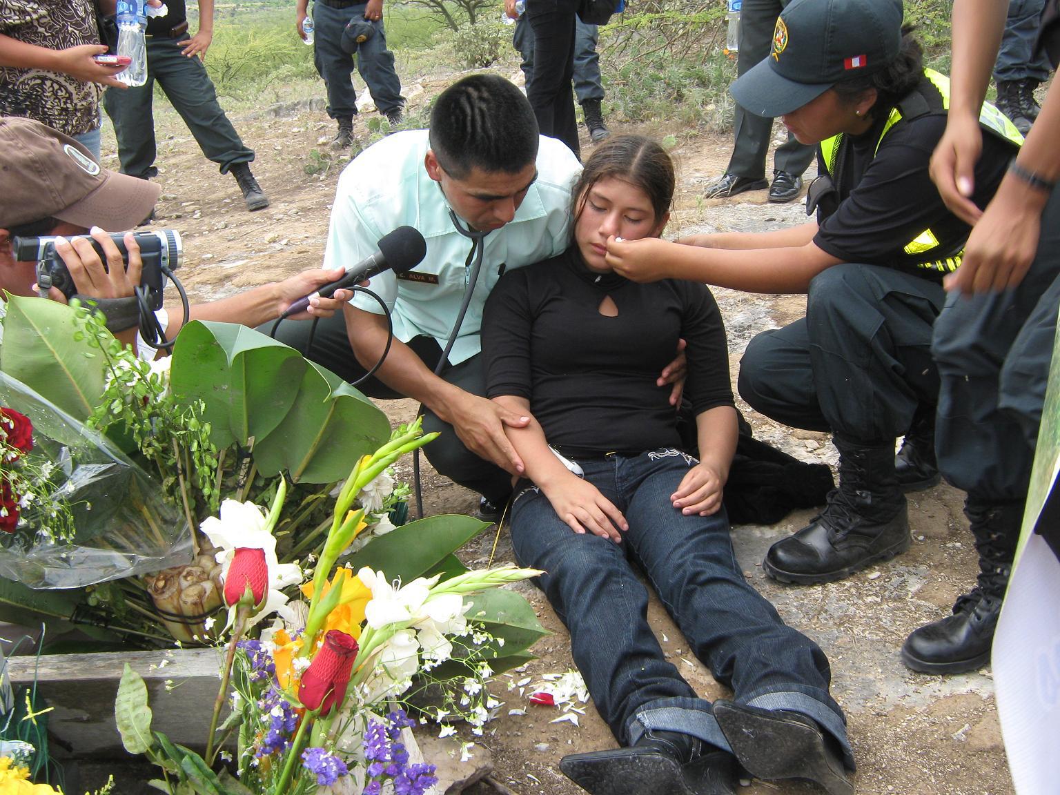 BAGUA: Familiares de policías muertos en el 'Baguazo' visitaron la "curva del diablo"