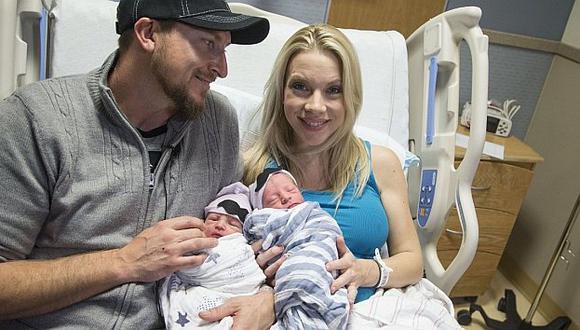 Nacen tres parejas de gemelos separados por el año nuevo en EEUU