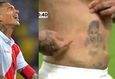 Perú vs. Colombia: Paolo Guerrero se levanta camiseta y muestra rasguños que le hicieron | VIDEO