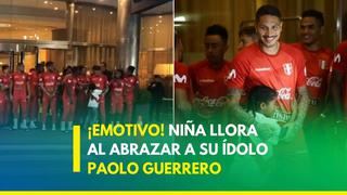 Perú vs Uruguay: Niña salta valla de seguridad para abrazar a Paolo Guerrero | VIDEO