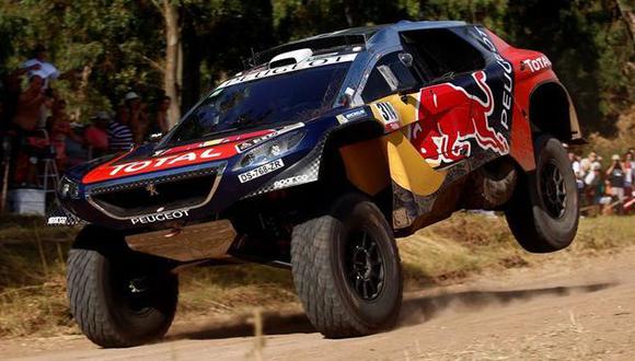 Francés Sebastien Loeb triunfa en su debut en el Rally Dakar e ilusiona