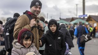De una guerra a otra: refugiado afgano en Ucrania escapa a Polonia ante la invasión rusa