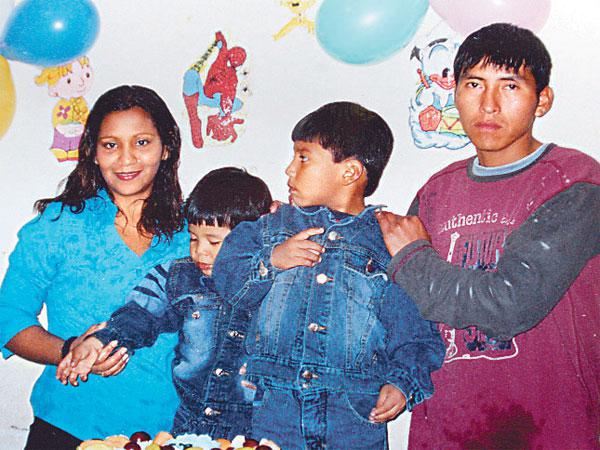 Celoso degüella a madre de sus hijos en pollada