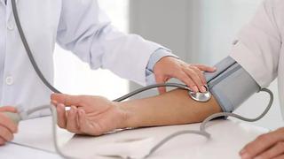 Hipertensión: ¿Cuáles son los cuidados que debe recibir una persona con esta condición?