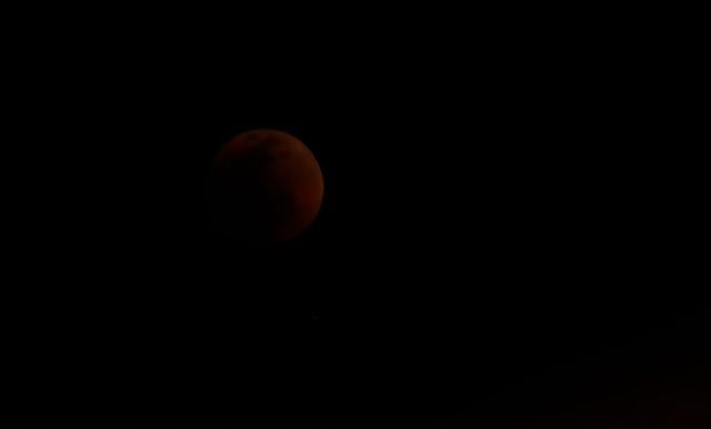 La “Luna de Sangre”, uno de los mejores eventos lunares del año, pudo ser observado en nuestro cielo desde anoche hasta la madrugada de hoy, según informó el IGP (Instituto Geofísico del Perú). (Foto: César Bueno @photo.gec)