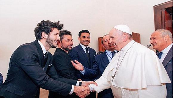 Sebastián Yatra y Carlos Rivera son nombrados "embajadores" del Papa Francisco (VIDEOS)