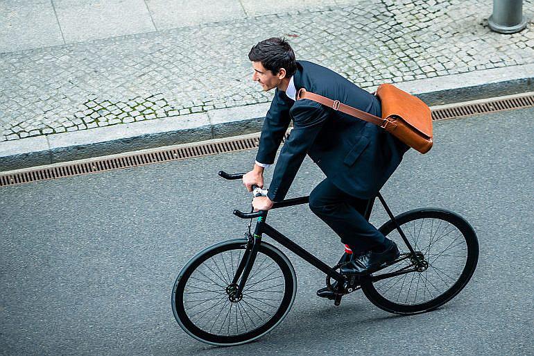 Trabajadores del sector público tendrán un día libre remunerado por viajar con bicicleta