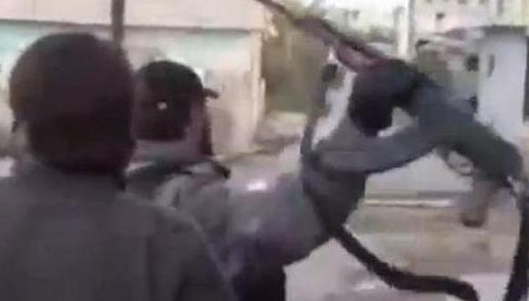 Francotirador asesina a periodista en Siria (VIDEO) 