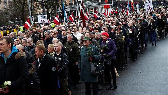 ​Millar de letones homenajean a soldados que combatieron en las filas nazis