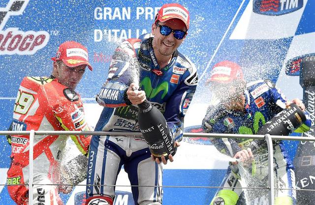 Jorge Lorenzo gana en MotoGP y es el favorito para el título [FOTOS]