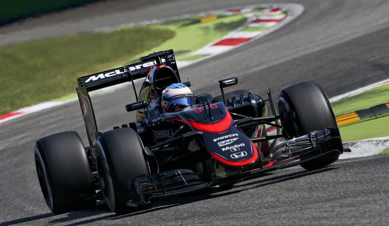 Fernando Alonso abandona para “no dañar” su Fórmula 1 que no corre nada