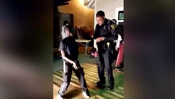 YouTube: policía acude para suspender fiesta pero terminar haciendo...(VIDEO)