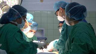 Extirpan 19 tumores a joven ayacuchana en el Hospital Arzobispo Loayza 
