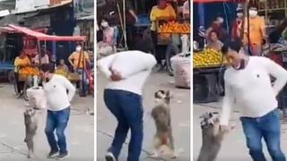 Hombre sorprende al bailar huaylas con su perrito para poder ganarse la vida en plena cuarentena 