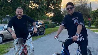Nacho y Chyno Miranda se reencuentran para pasear juntos en bicicleta