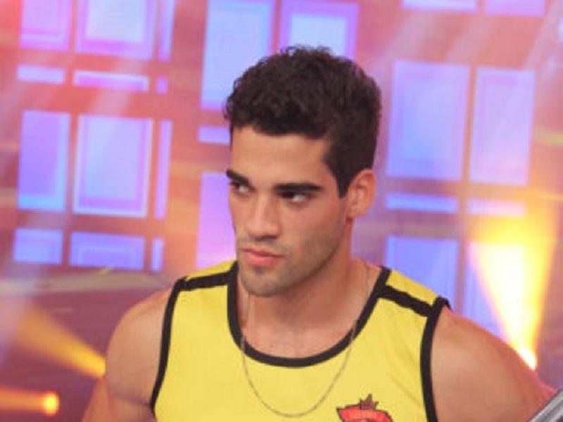 Guty Carrera enviaba mensajes 'calentones' a Johany Vegas 