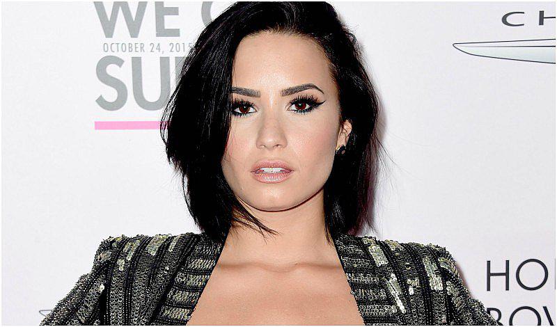 Demi Lovato usó prenda que no favoreció su silueta [FOTO] 