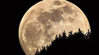 Científicos de la NASA afirman que la luna se está encogiendo