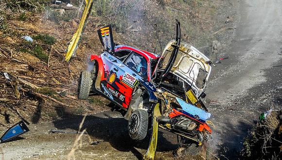 ​Neuville, líder del Mundial de Rally, sufre terrible accidente (VIDEO)