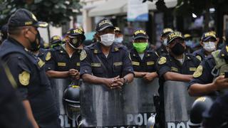 COVID-19: Hay 106 policías hospitalizados y 16 con ventilación mecánica, según Mininter