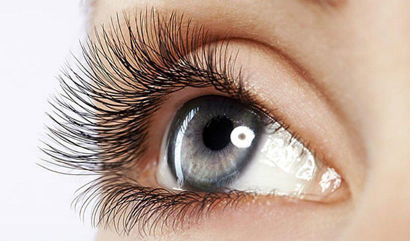 ¿Quieres alargar tus pestañas? 7 tips que debes poner en practica ¡ya!