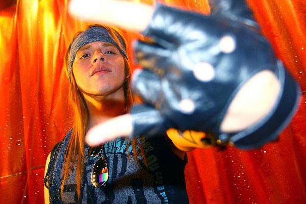 'Axl Rose' peruano: 'Calamaro' y el 'Zambo' están respaldados por productoras musicales