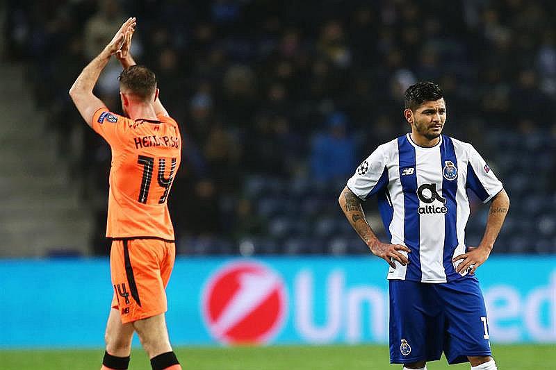 ​Liverpool golea 0-5 al Porto y se apunta a cuartos de Champions