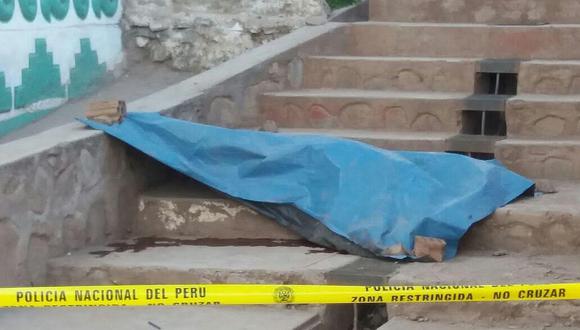 Cusco: Mata a cuchilladas a su esposa porque se negó a volver con él   