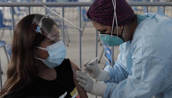 Vacunación contra el COVID-19 en Lima y Callao. (Foto: Jessica Vicente/@photo.gec)