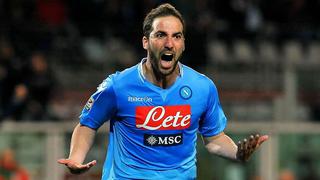 Napolitanos no perdonan al "mercenario" Higuaín por pasar a Juventus 