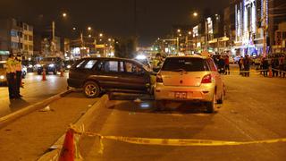 Los Olivos: mujer fallece tras ser atropellada por auto que se despistó y subió a berma central | VIDEO