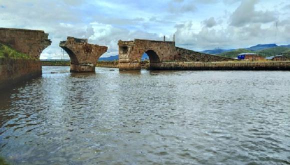 El 23 de julio de 1980, el puente Calicante, situado en Lampa (Puno), fue declarado Patrimonio Cultural de la Nación.