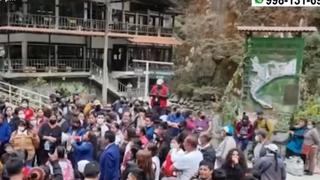 Turistas bloquearon vía férrea en protesta para obtener boleto de ingreso a Machu Picchu pese a entradas agotadas