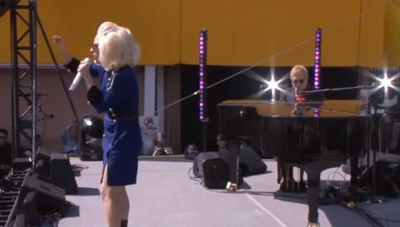Elton John y Lady Gaga realizan concierto sorpresa en Los Ángeles [VIDEO]    