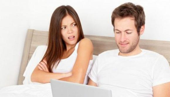Cómo hacer que tu pareja deje de ver porno: 4 tips
