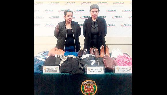San Isidro: Suegra y nuera caen robando ropa en centro comercial [VIDEO]  