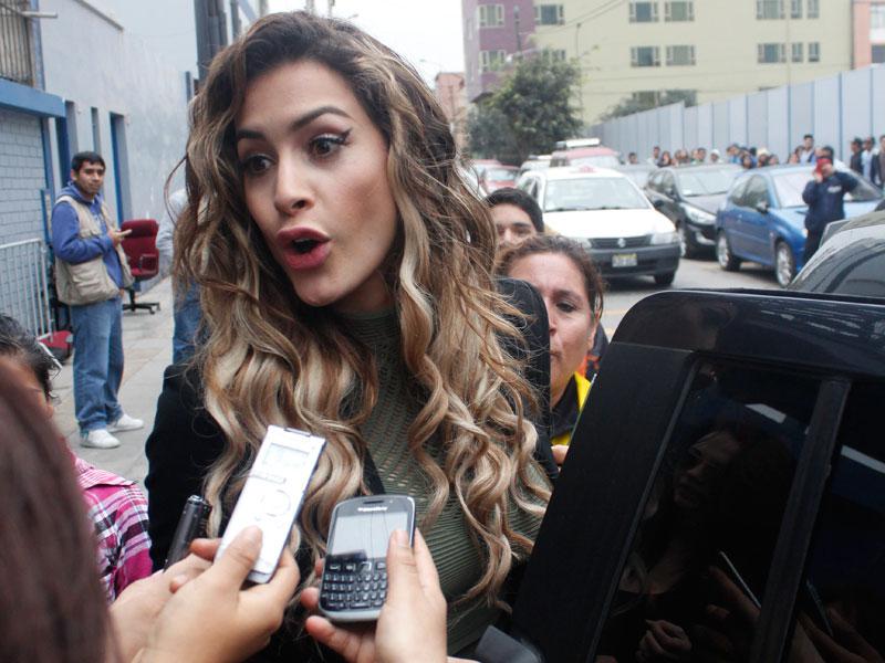 Milett Figueroa a Angie Jibaja: No hables de mi hermana o te busco 