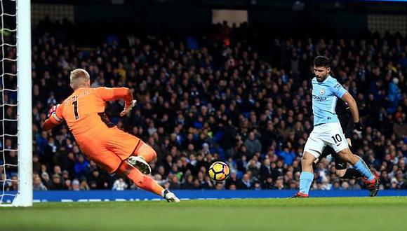 ​Manchester City, con Kun Agüero letal, marcha al título con 5-1 al Leicester