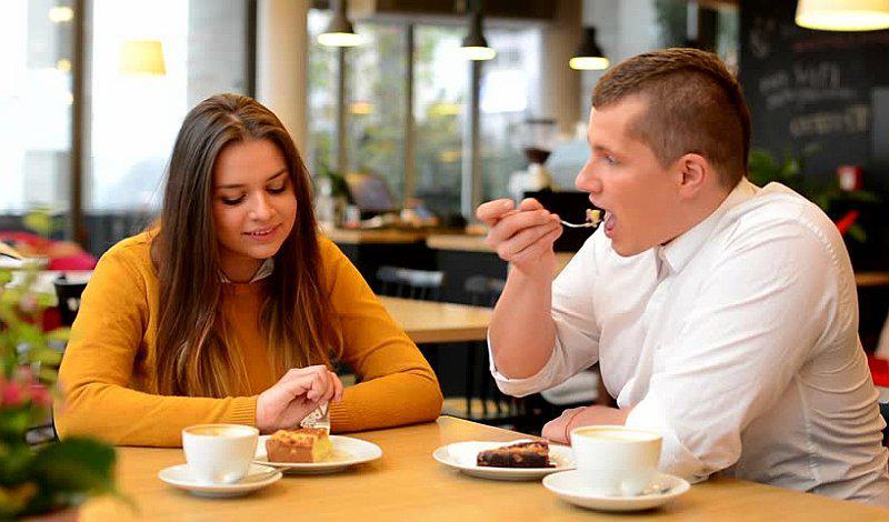 ¿El amor engorda? 7 tips para que tu relación no acabe con tu figura