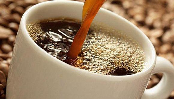 Universidad da a estudiantes dosis de cafeína equivalentes a 300 cafés juntos