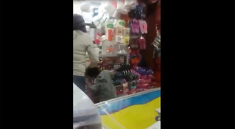 Pueblo Libre: Madre golpea y jala del cabello a su hijo de 3 años [VIDEO] 