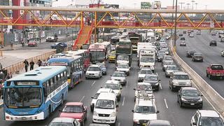 Limeños pierden 20 días laborales al año en el tráfico