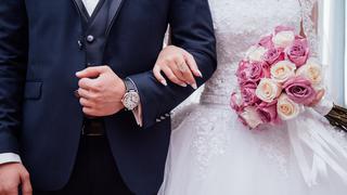 Gastan desde 5 mil dólares en bodas: novios tiran la casa por la ventana en festejos