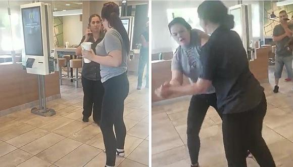 Clienta escupió a trabajadora de empresa de comida rápida y ella le tira su celular (VIDEO)