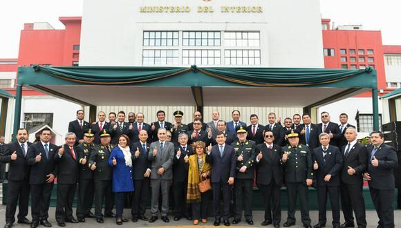 Parte de los integrantes del GEIN durante una ceremonia de reconocimiento por su importante trabajo en el Ministerio del Interior en el año 2019. (Foto: MININTER)
